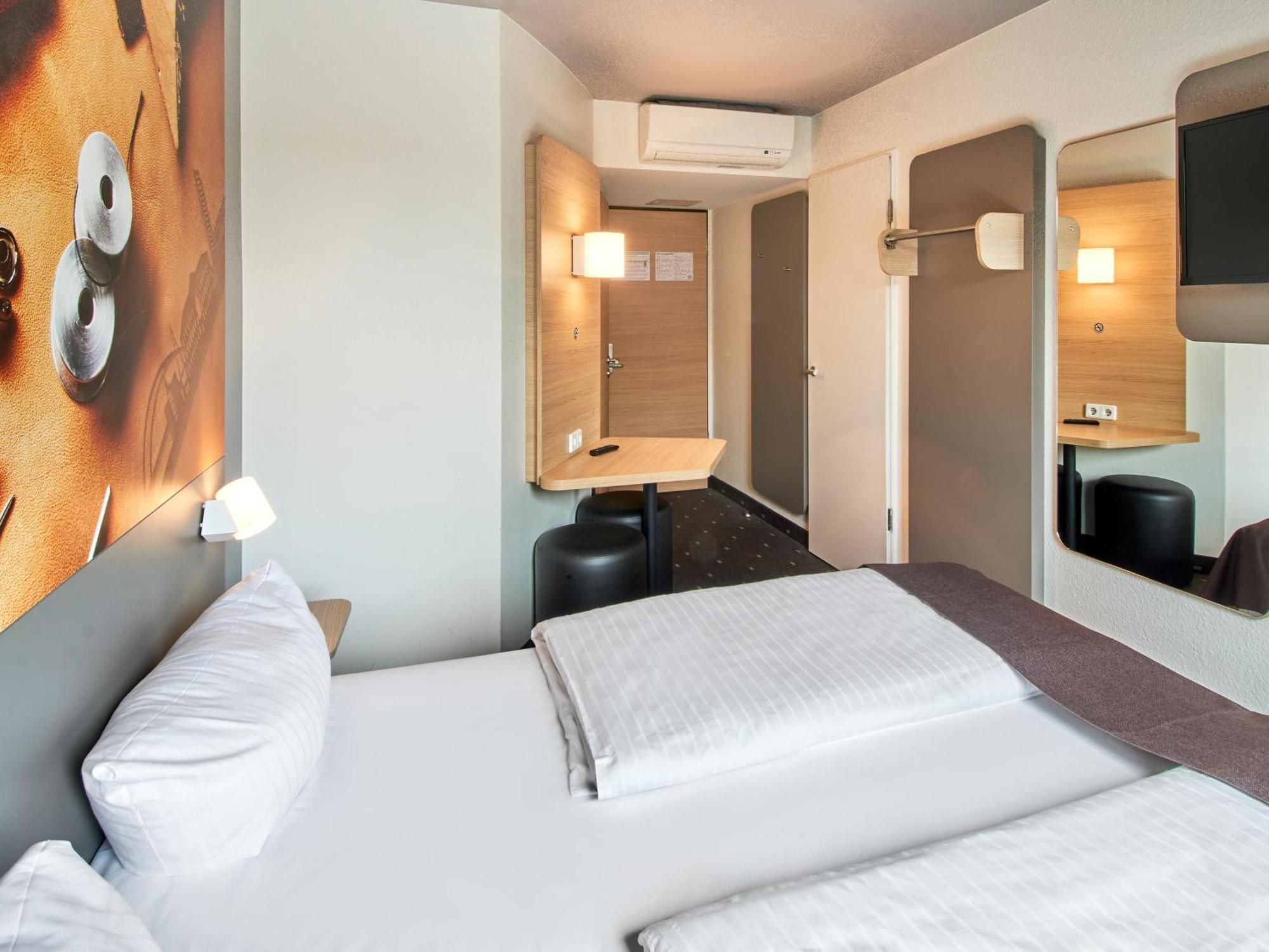 B&B Hotel Offenbach-Sued Bagian luar foto