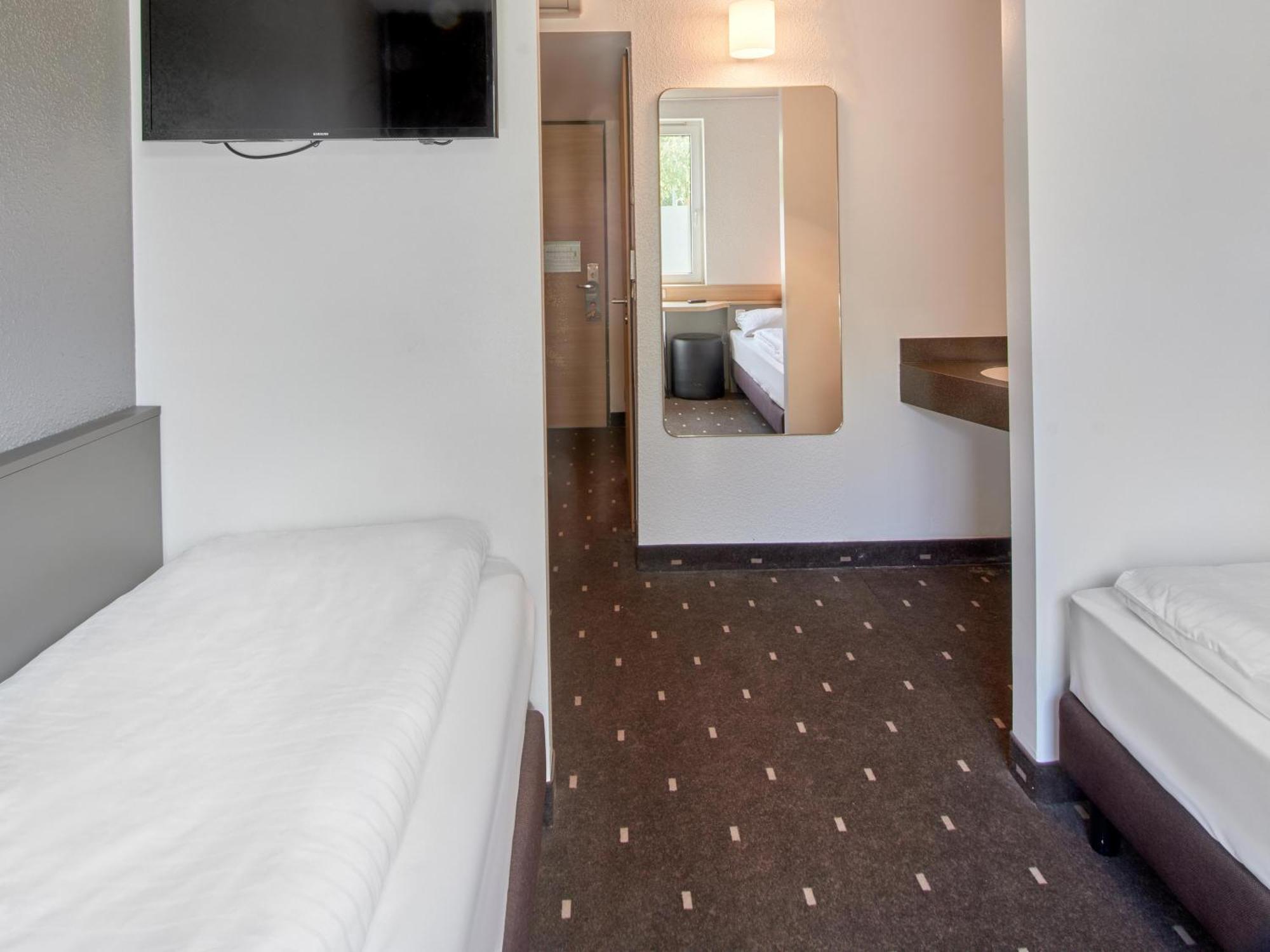 B&B Hotel Offenbach-Sued Bagian luar foto